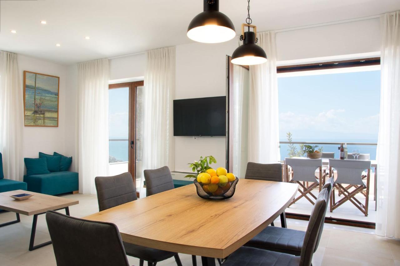 Villa Dafni - Infinite Sea Vistas With Private Pool Kalamata Exterior photo